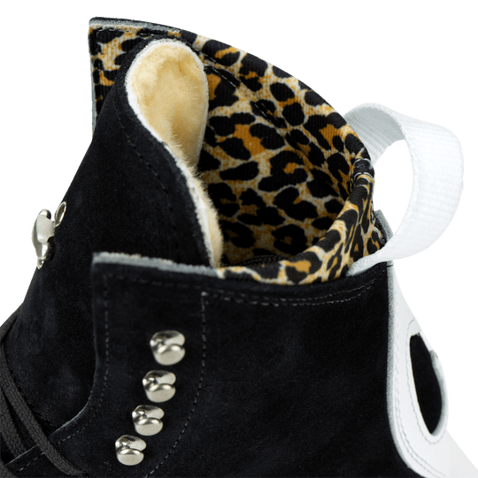 Moxi Jack Roller Skates with Reactor Neo Black